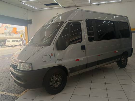 FIAT DUCATO 2.3 MINIBUS TETO ALTO 8V TURBO DIESEL 3P MANUAL